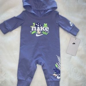 New! Baby Nike footless hooded coverall outfit. Newborn Sz